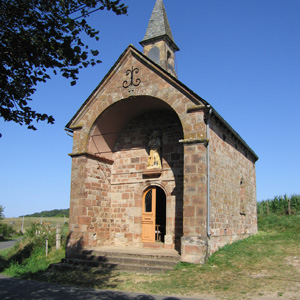 La chapelle saint Roch entre Livinhac-le-haut et Decazeville::This is the description of the image.